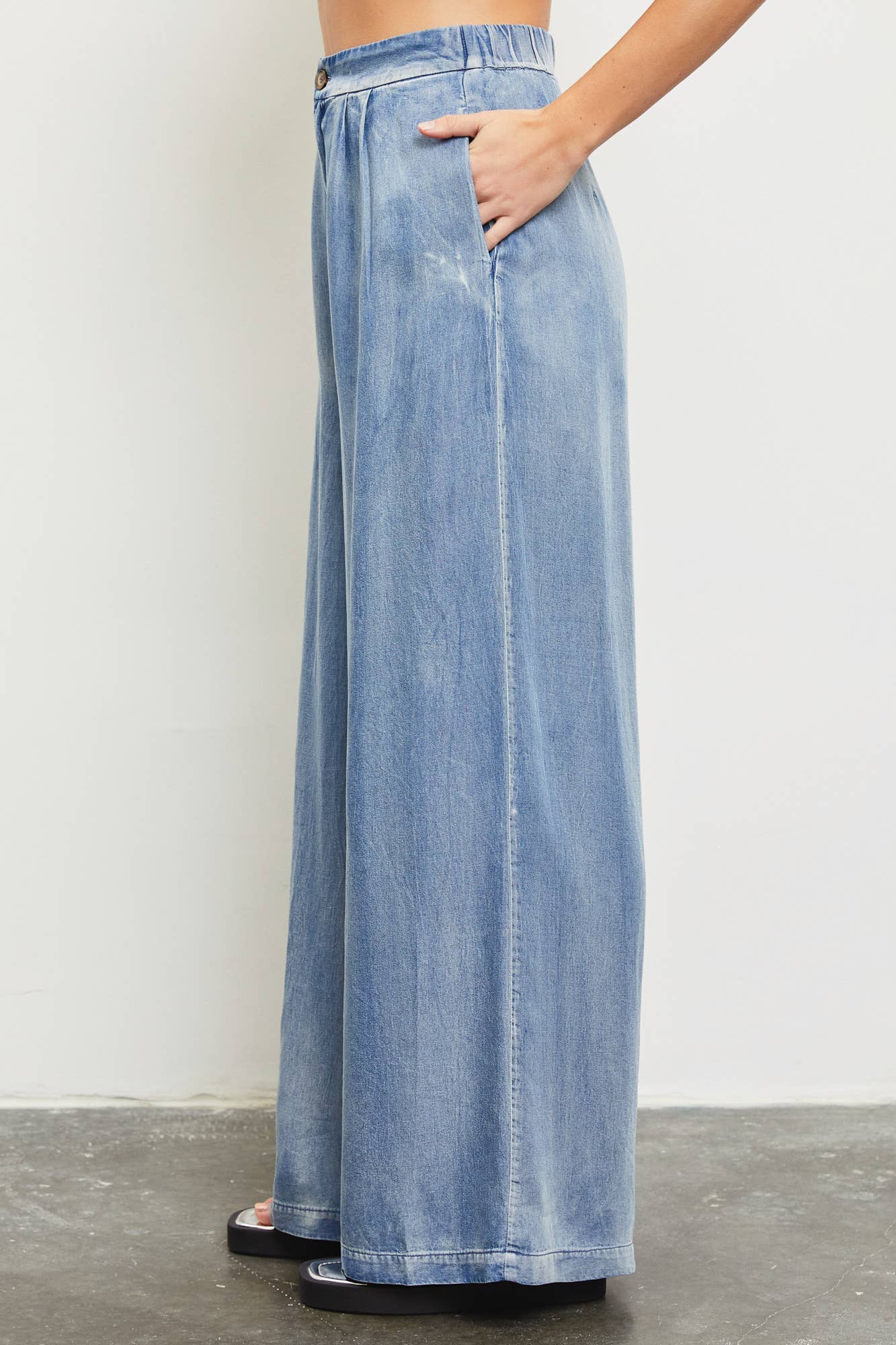 The Emily Wide Leg Pants