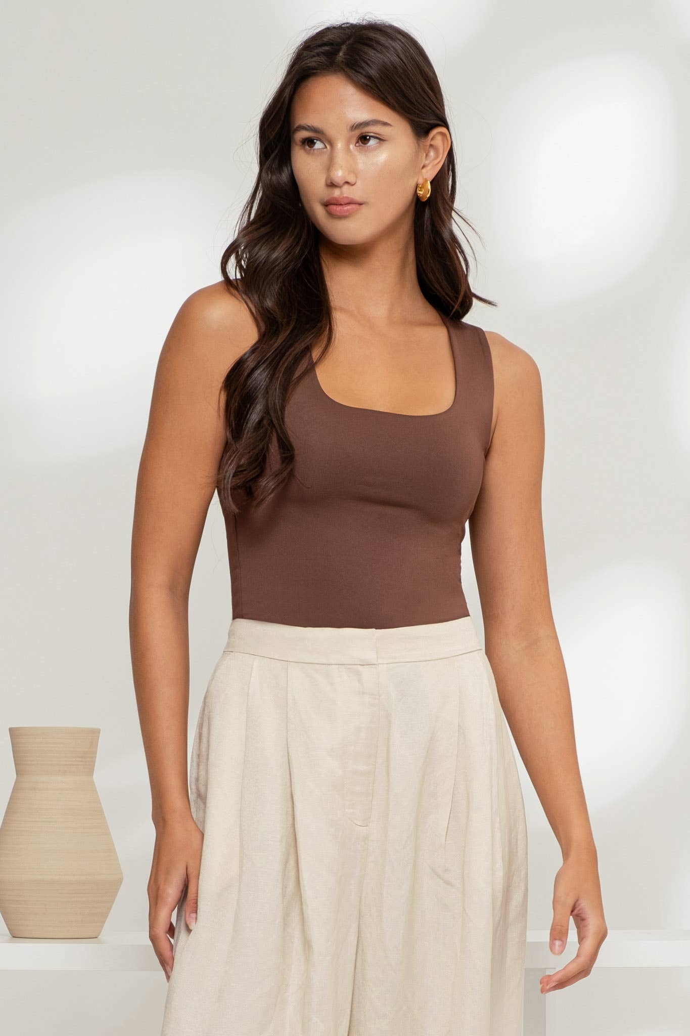 REVERSIBLE SCOOP NECK SLEEVELESS KNIT TANK TOP