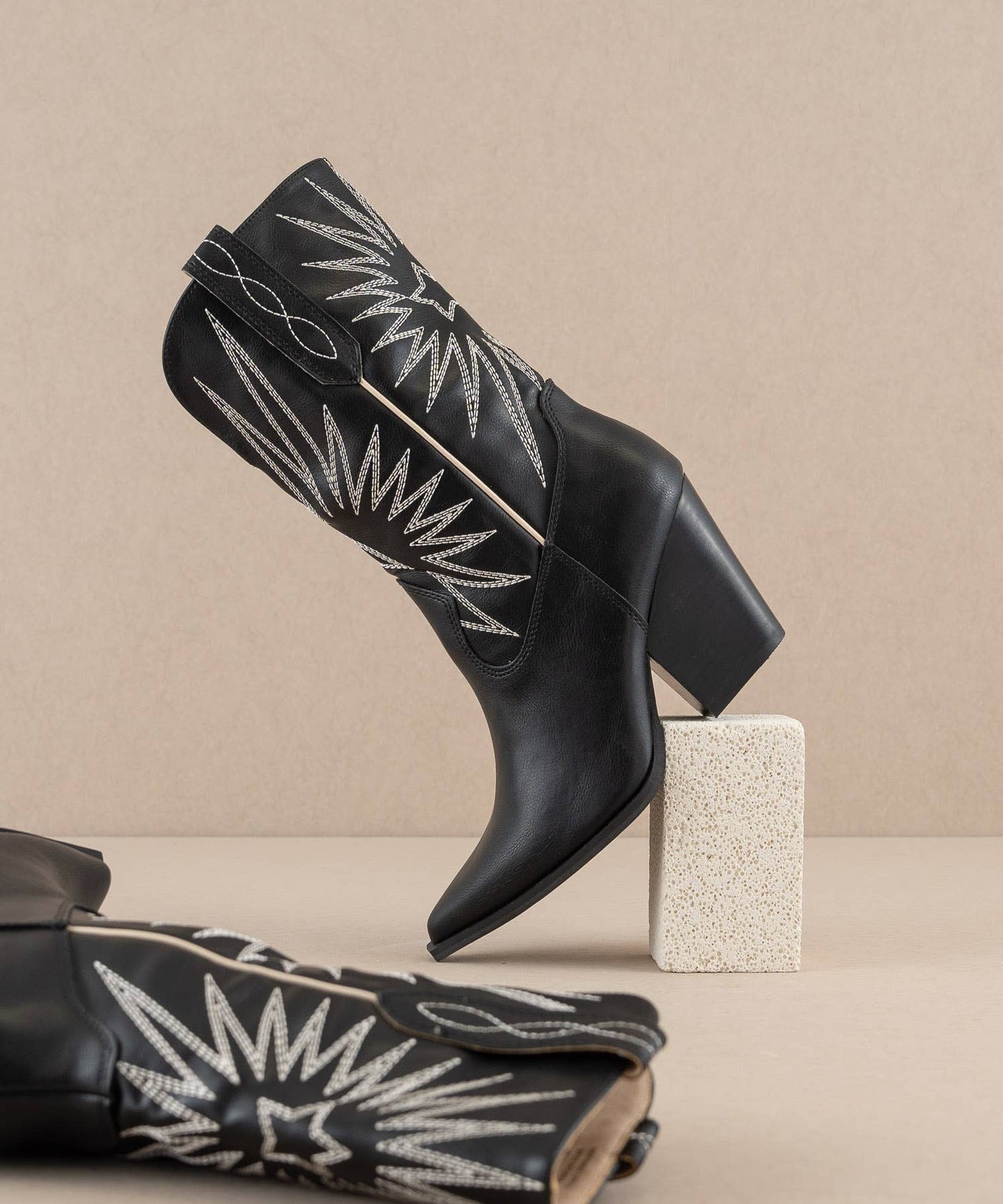 The Emersyn Black | Starburst Embroidery Boots