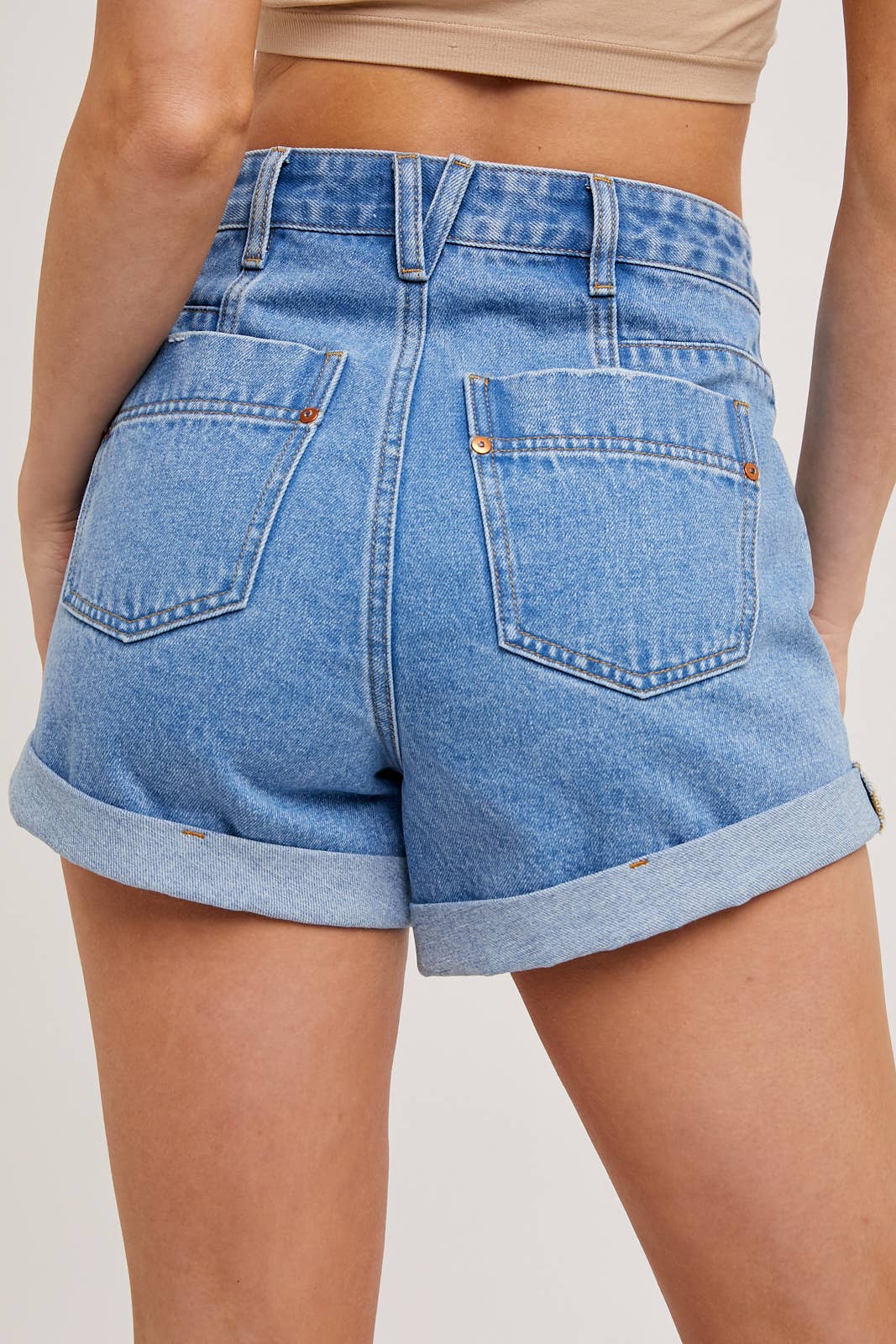 WESTERN POCKET ROLLED HEM DENIM SHORTS