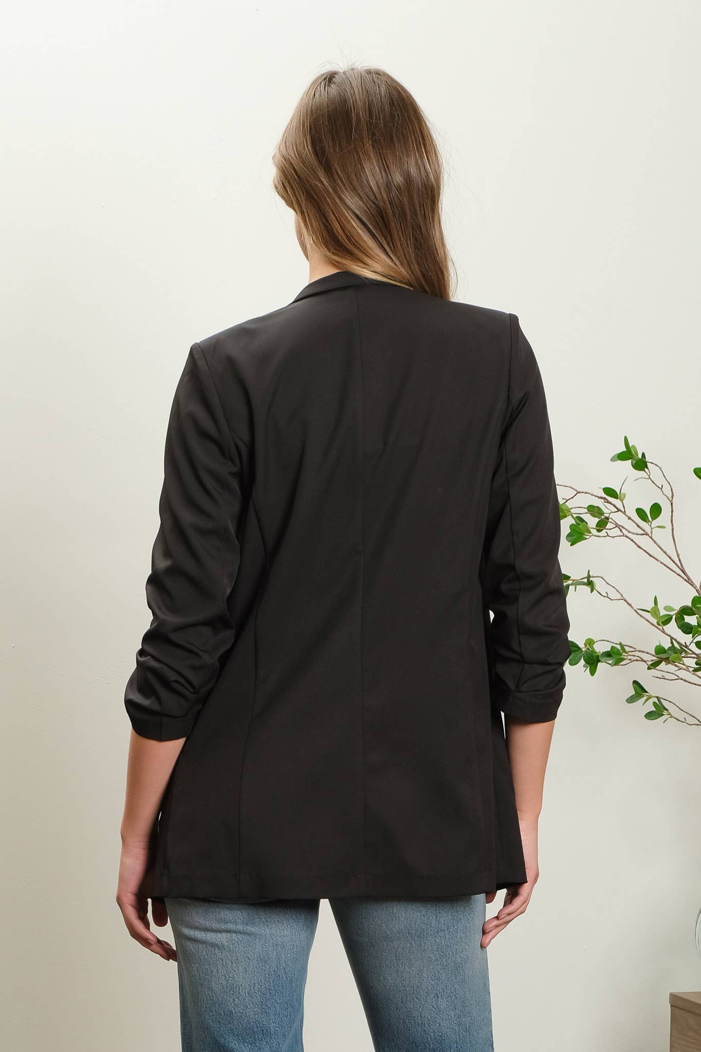 COLLARLESS 3/4 RUCHED SLEEVE BLAZER