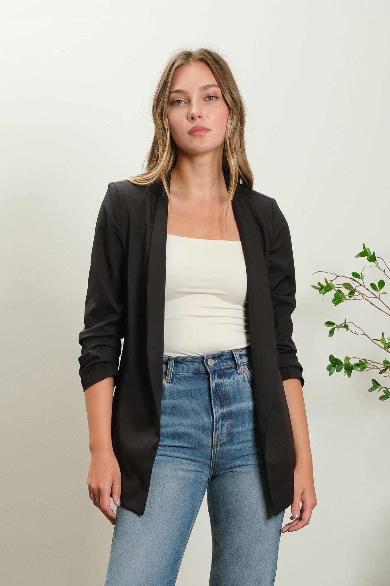 COLLARLESS 3/4 RUCHED SLEEVE BLAZER