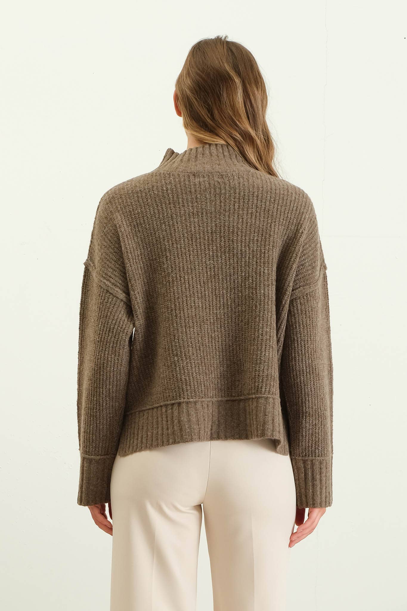 MOCK NECK SPLIT HEM KNIT SWEATER